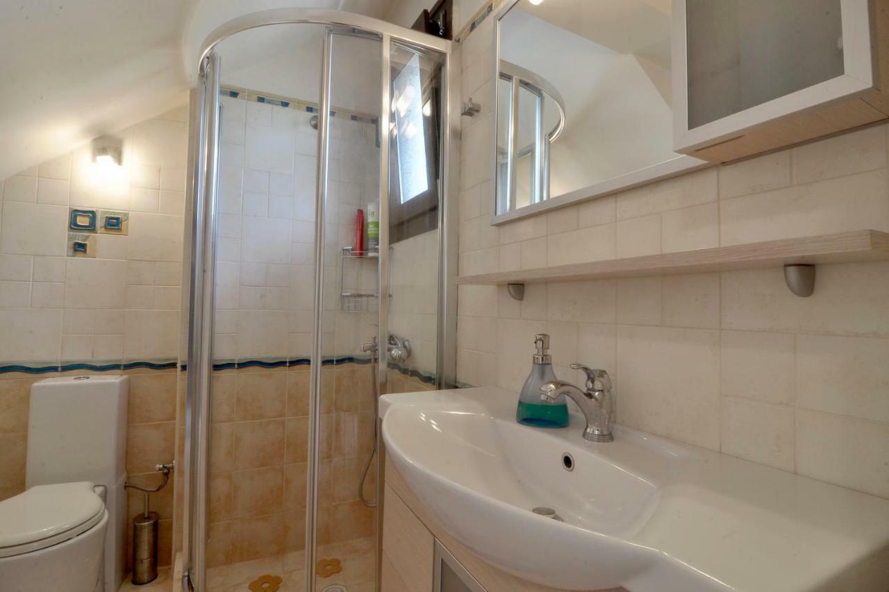 Villa Venetian Shipyard *
